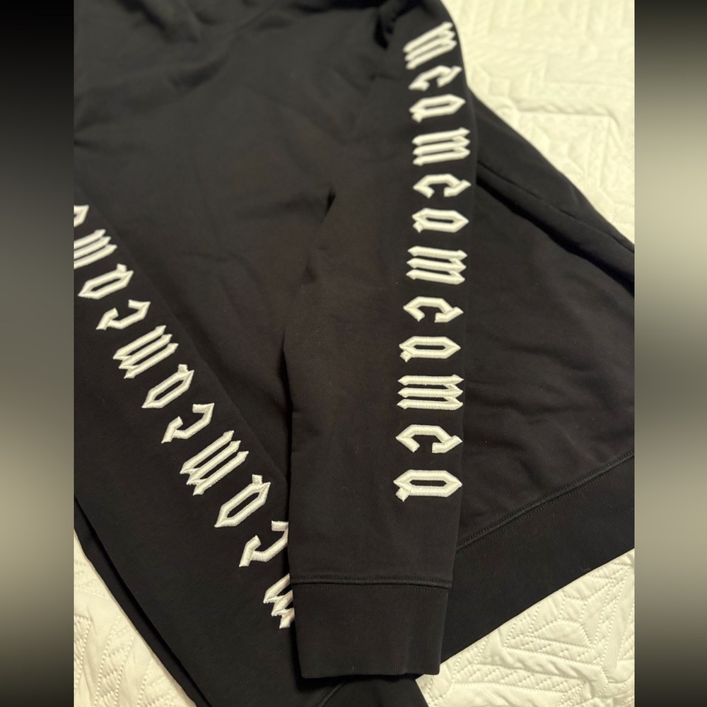 Alexander McQueen Black Zip-Up Hoodie with White Sleeve Text - Picture 4 of 6
